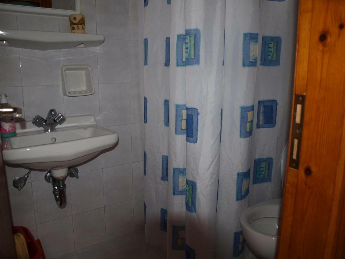 Batika Rooms Artemonas Esterno foto