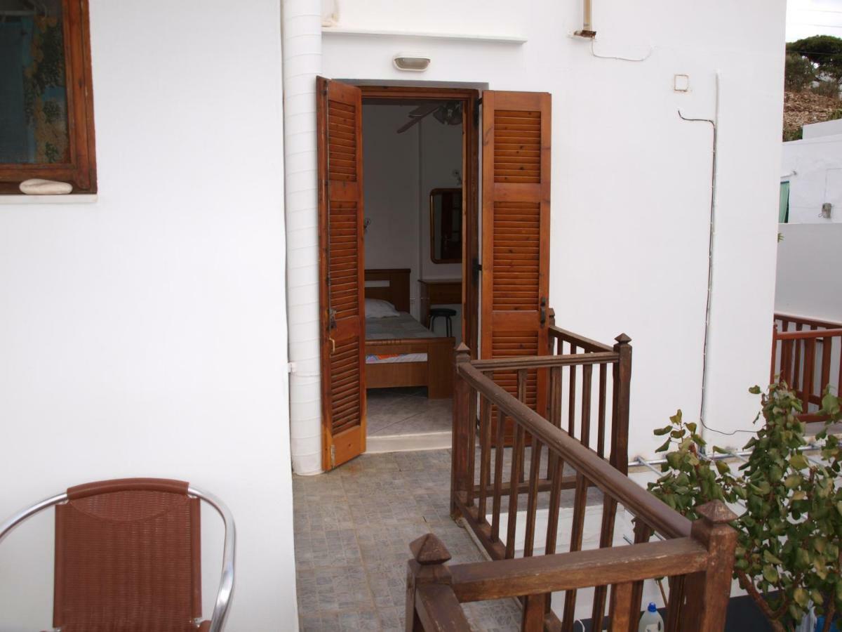 Batika Rooms Artemonas Esterno foto